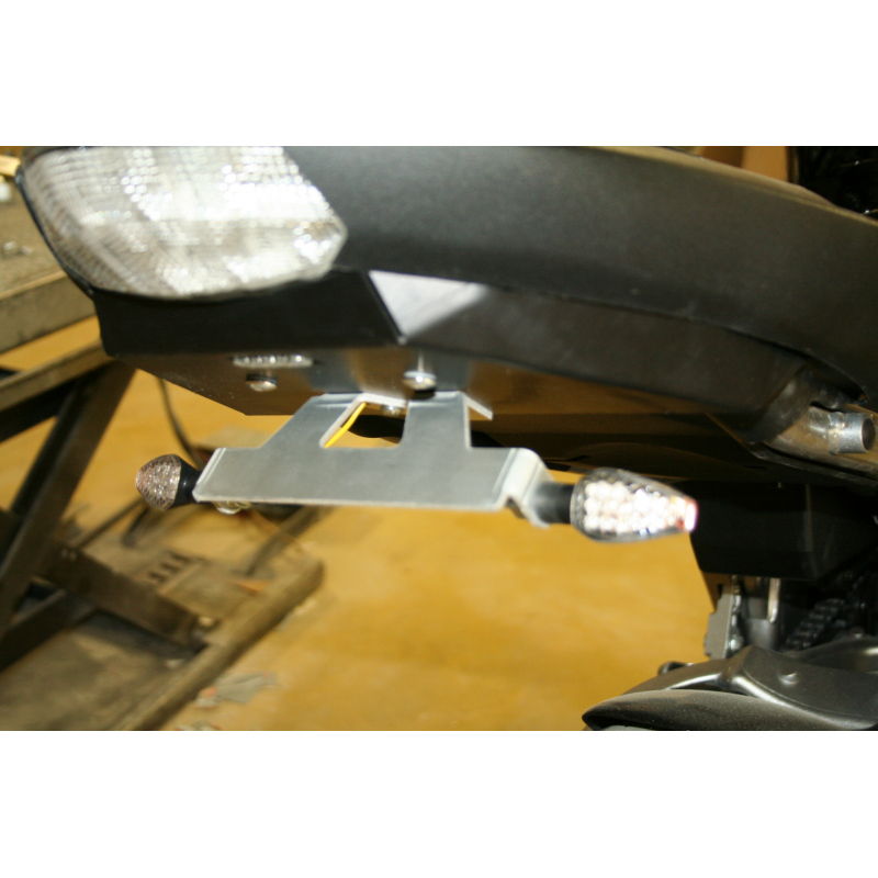 Support Plaque Puig 7789N Pour Kawasaki Versys 650 2015-2018 - Réglable Homologué Avec Feu Et Réflecteur