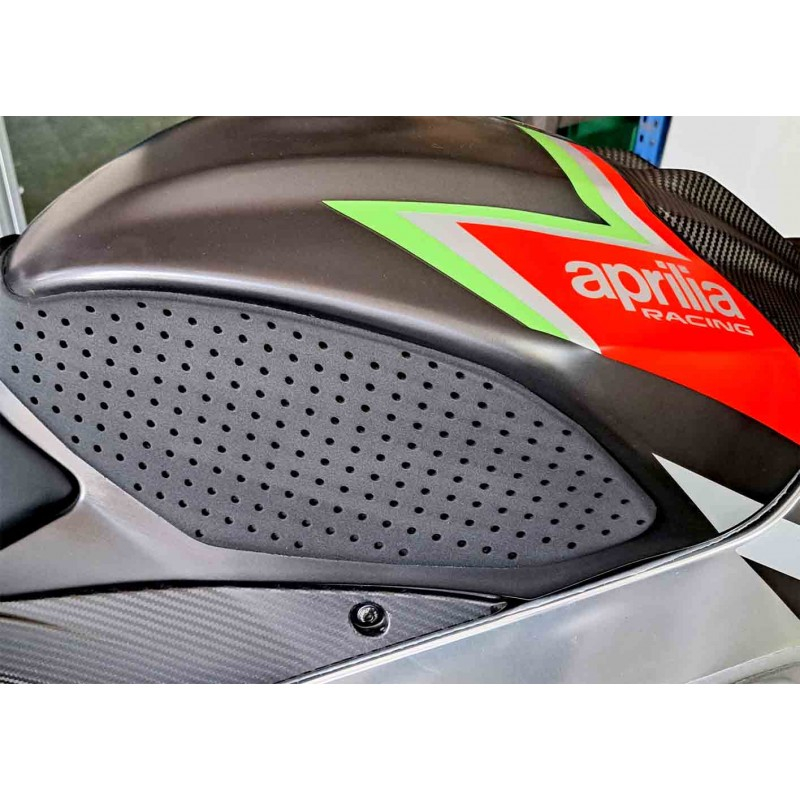 Protections Latérales Réservoir Aprilia RSV4 / Tuono V4 (2018-2021) - Transparent - Adhésif 3M, Caoutchouc HD